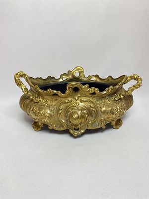 Бронзовое старинное тяжелое кашпо в стиле барокко с родной металлической ванночкой. 