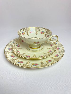 Антикварное фарфоровое чайное трио Weimar 1924г.+ (пирожковая тарелка -21 см., блюдце-15,5 см. 