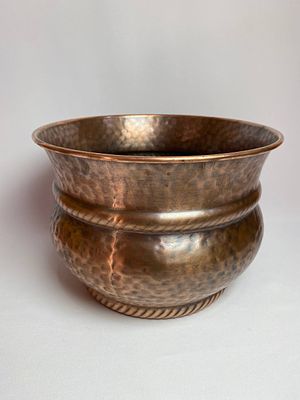 Большое медное кашпо ручной работы производство Германия. Время изготовления середина прошлого 