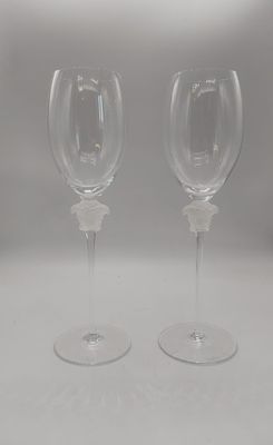 Бокалы для вина VERSACE 2 штуки 
в родной коробке идеальное состояние 
VERSACE, 