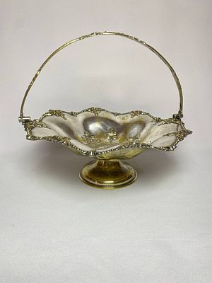 Старинная большая фруктовница ручной работы производство Англия. Время изготовления начало 