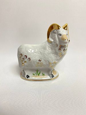 Статуэтка фарфоровая "Овен" Вербилки Гарднер. 
Фарфоровая статуэтка Овен в отличной сохранности 