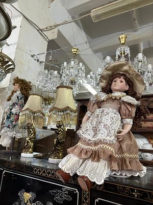 старинная кукла
