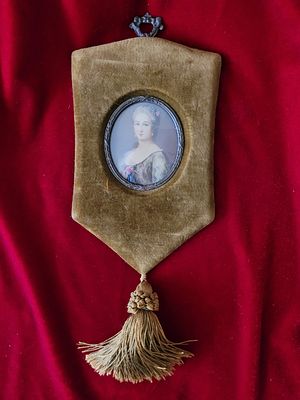 Панно настенное . Настенное винтажное панно❣️ 
Портретная миниатюра под стеклом в рамке из 