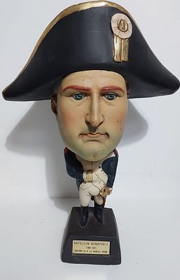 אמן לא מזוהה - נפוליאון. פסל גובה 50.