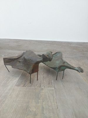 יצחק דַנְצִיגֶר (26 ביוני 1916 – 11 ביולי 1977) - כבשים בנגב . פסלי ברונזה גודל כל פסל . 35X16X14 