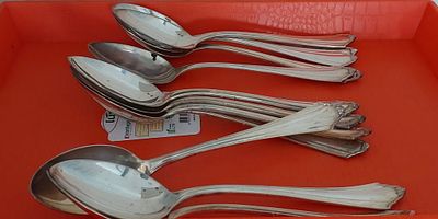 כפות מכסף משקל 924 .