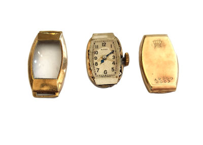 שעון זהב 9 קראט קטן לאישה אר דקו מתוצרת ROLEX , משקל השעון 8.3 גרם מצב עבודה לא ידוע 