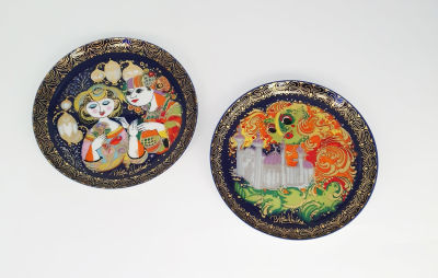 זוג צלחות מפורצלן ROSENTHAL עבודת אמן , בצרוף תעודות אחריות , חדשות באריזה מקורית 