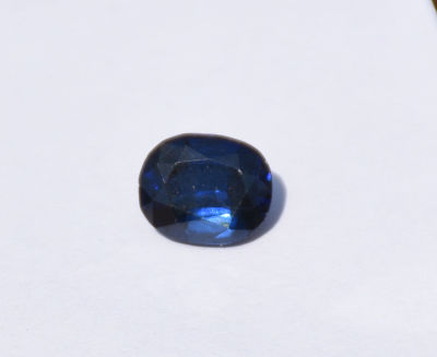 אבן ספיר ציילונית, 4.5 קראט doublet , סופר AAA , צבע מדהים, טבעית מכספת באחריות 