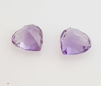זוג אבני אמטיסט מלוטשות ללבבות, נהדרות לתכשוט , 6.2 קראט , טבעיות מכספת באחריות 