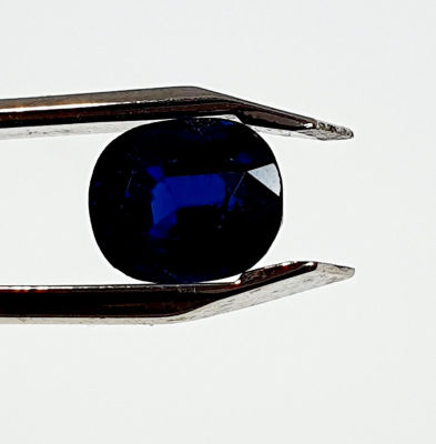 אבן ספיר ציילונית DOUBLET , מלוטשת ומדהימה ביופיה ,2.35 קראט , סופר AAA , טבעית 