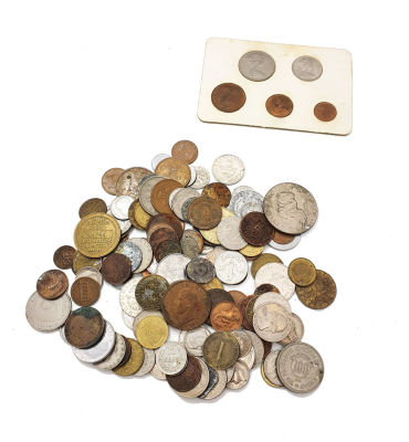 לוט מטבעות גדול חלקו ממאה 19 מעזבון אספן , לא מוין ולא נבדק