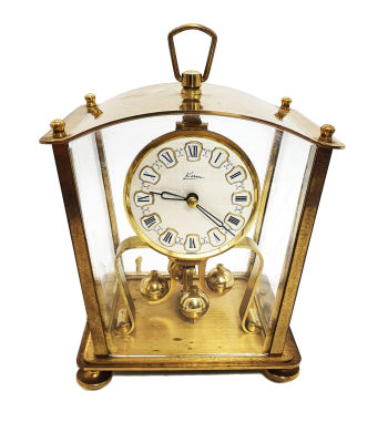 שעון שולחני יפהפיה כולל מפתח , מצב עבודה עם כדורים מסתובבים ,17x14x9.5