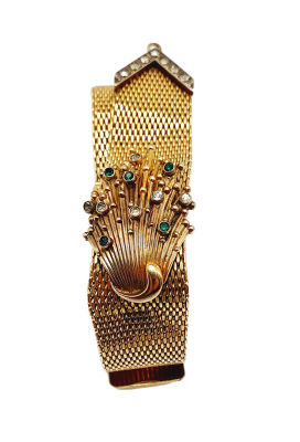 שעון שוייצרי מיניאטורי לאישה מתוצרת ROYCE חתום מאחור 1930 , משולב אבני חן (לא נבדקו) 