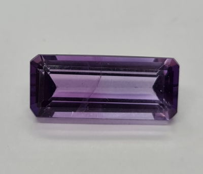 אבן אמטיסט, 8.9 קראט, מלוטשת סופר AAA, צבע נהדר, טבעית מהכספת באחריות מלאה