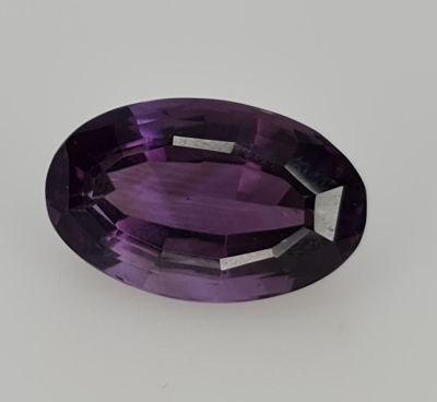 אבן אמטיסט גדולה, 17.9 קראט, צבע מדהים, ליטוש גרמני מדהים משנות השמונים, נהדרת 