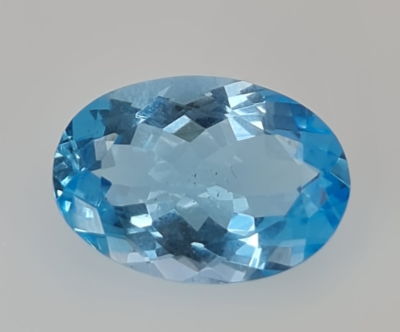 אבן בלו טופז, 13.8 קראט, מלוטשת סופר AAA, מדהימה ביופיה, ליטוש גרמני משנות השמונים 