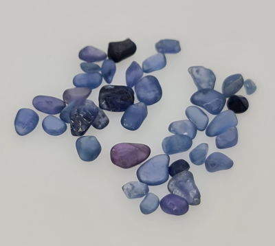 לוט אבני ספיר ציילוני בתפזורת, חצי מלוטשות, 12 קראט, טבעיות מהכספת באחריות מלאה 