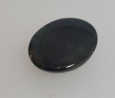 אבן ספיר מלוטשת, 3 קראט, צבע כחול עמוק, טבעית מהכספת באחריות מלאה