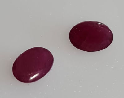 זוג אבני רובי בורמה מלוטשות, 2.5 קראט, טבעיות מהכספת באחריות מלאה