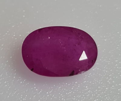 אבן פינק רובי יפהפיה וזוהרת, מלוטשת, 3 קראט, טבעית מהכספת באחריות מלאה