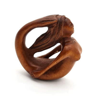 נצוקי עץ ישן מגולף כבת ים, עבודה יפהפיה, 4 ס"מ