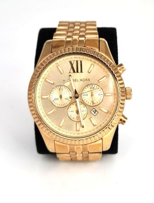שעון MICHAEL KORS לגבר , ,גדול ומרשים , מנגנון קוורץ , קוטר 45 לא כולל כתר ,במצב 