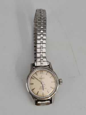 שעון וינט'ג לאישה OMEGA MEISTER , מנגנון מתיחה, מצב עבודה , קוטר 25 כולל כתר, רצועה 