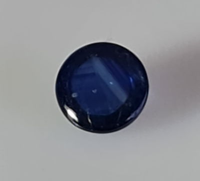 אבן ספיר ציילוני מלוטשת, 1.5 קראט, נהדרת לתיכשוט, ברמה גבוהה, טבעית מהכספת באחריות 