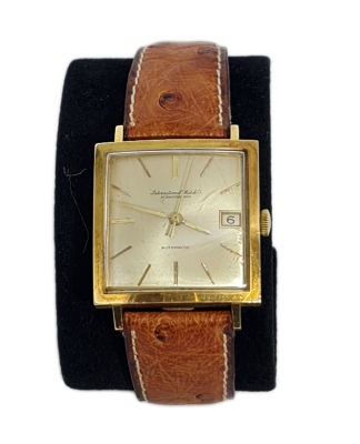 שעון IWC שפהאוזן , אוטומטי במצב עבודה, הרצועה לא מקורית