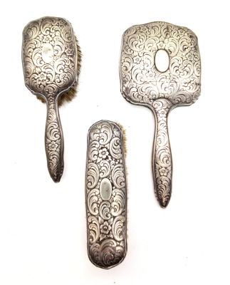 סט טואלט מכסף אנגלי עבודת אומן נהדרת , אורך 16,20,25 , משקל כולל 530 גרם