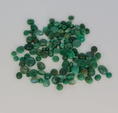 לוט אבני אמרלד מלוטשות בתפזורת, 50 קראט, טבעיות מהכספת באחריות מלאה
