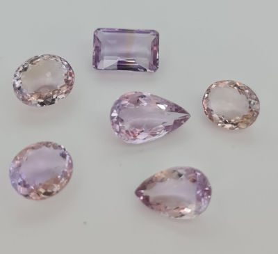 לוט 6 אבני אמטיסט מלוטשות סופר AAA, משקל 45 קראט, ליטוש גרמני, באחריות מלאה