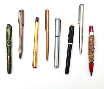 לוט 8 עטים שונים לבדיקתכם , אחד PARKER, אחד SHEAFER