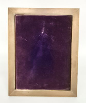 מסגרת לתמונה משולבת כסף בצדדים ועץ מאחור , עבודת אומן , 28x23