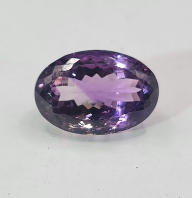 אבן אמטיסט מלוטשת סופר AAA+++, משקל 47 קראט, ליטוש גרמני משנות השמונים, הוצאה 