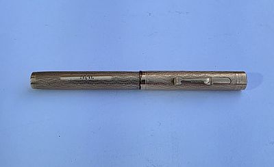 עט WAHL PEN GOLD FIELD , קליפ צבאי , נובע , ציפורן זהב מקורית 14 קראט , כותבת F 