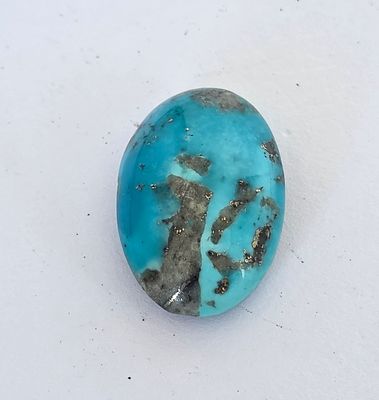 אבן טורקיז אפגניסטן מלוטשת , משקל 41 קראט , צבע כחול יפהפה , הוצאה מבריפקה עם תג 