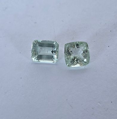 לוט 2 אבני אקווה מארין מלוטשות, משקל 13.5 קראט, הוצאו מבריפקה עם תג מחיר של 20$ 