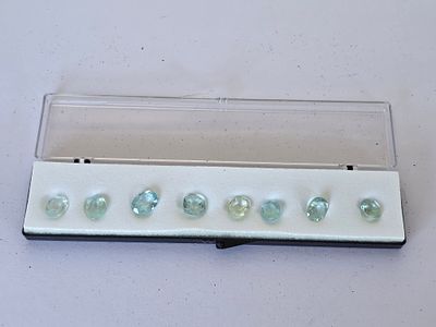 לוט 8 אבני אקווה מארין מלוטשות סופר AAA+++, משקל 40.55 קראט, שקופות ונוצצות, מגיעות 