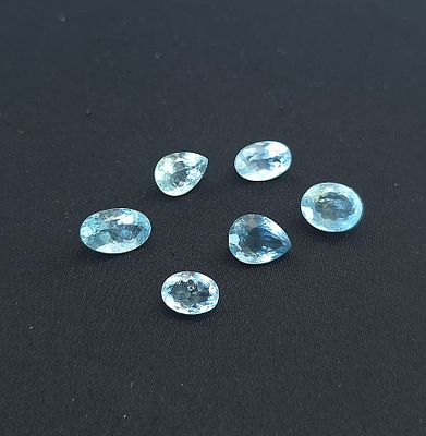 לוט 6 אבני אקווה מארין מלוטשות, משקל 20.75 קראט, שקופות ונוצצות, מגיעות בקופסת תצוגה 