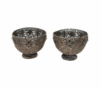 זוג כלי כסף עבודת פיליגרן משולבת אמייל, עבודת אמן מרהיבה, לא חתומים, כנראה עתיקים 