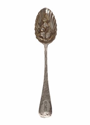 כף כסף גאורגית עתיקה(נאמר לנו מ 1857 )מאוד מיוחדת, נשמרה באותה משפחה כל השנים 