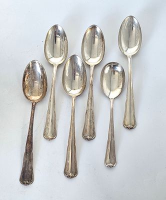 לוט 6 כפות כסף 800 חתומות, משקל הלוט 391 גרם, אורך 18.5 לקטנה, השאר אורך 21