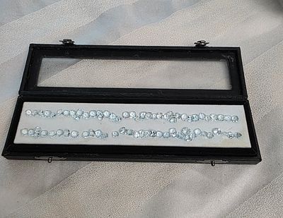 לוט אבני אקווה מארין מלוטשות סופר AAAּ+++, משקל 40 קראט, מגיעות בקופסת תצוגה עם תג 