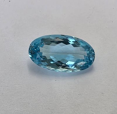 אבן סוויס בלו טופז מלוטשת סופר AAAּ+++, משקל 39.89 קראט, גדולה, יפהפיה, צבע נהדר 