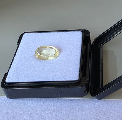 אבן אליודור בריל מנמיביה, מלוטשת סופר AAAּ+++, משקל 6.6 קראט, נדירה, זוהרת ונוצצת 