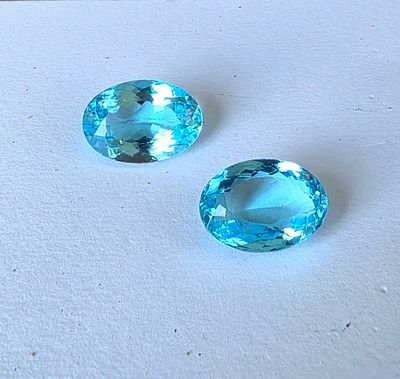 לוט 2 אבני סוויס בלו טופז מלוטשות סופר AAAּ+++, משקל 48.37 קראט, מגיעות בבריפקה עם 