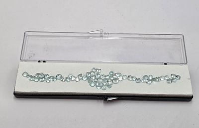 לוט אבני אקווה מארין מלוטשות סופר AAAּ+++, משקל 35 קראט, מגיעות בקופסת תצוגה עם תג 